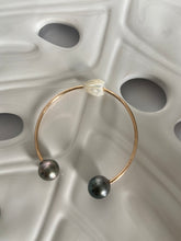 Load image into Gallery viewer, Lilinoe Cuff bracelet