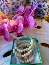 Load image into Gallery viewer, Stretchy Jade bracelets