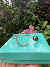 Load image into Gallery viewer, Mahina Cuff bracelet