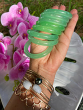 Load image into Gallery viewer, Light Green Jade Baby Bracelet