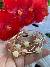 Load image into Gallery viewer, Single Pikake bangle