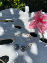 Load image into Gallery viewer, Kainui cuff 12 gauge GOLD