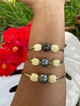 Load image into Gallery viewer, Malina Bangle with Tahitian Pearl