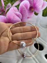Load image into Gallery viewer, Edison Pearl Bangles Size 71/2